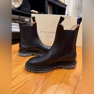 Dear Frances Tony lug boot speckled sole - US size 7.